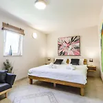 4 * Mugeba