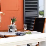 Apartament 4 Mugeba