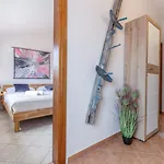Apartament 4
